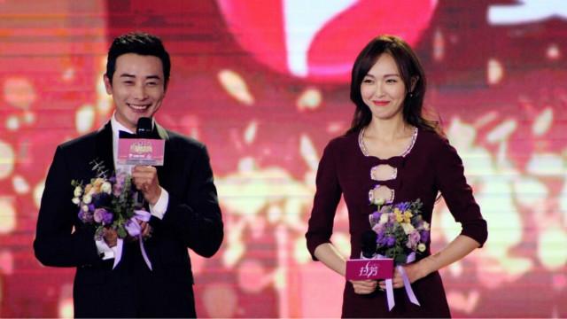 2017国剧盛典嘴笨罗晋现场表白 唐嫣笑得合不拢嘴