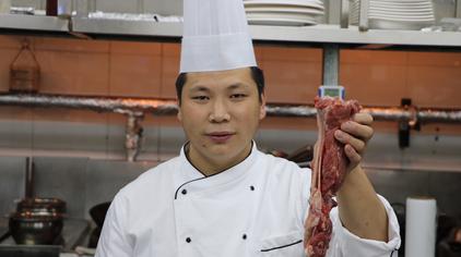 教你红烧牛肉创新做法,简单家常软烂鲜香,方法也接地气家常菜刘凯03