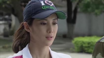 02:17乐视情感放映厅军旅剧:岳峰和黎佳在派出所叙旧,并把自己的银行