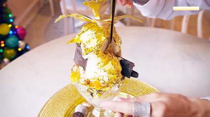 美元一份,国外美女主播带你品尝全世界最贵的圣代165次观看·2年前03