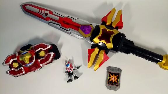 奥迪双钻 铠甲勇士 铠传 纪念版 刑天召唤器 火刑天烈剑